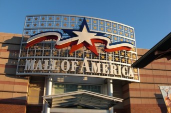 Mall of America sign