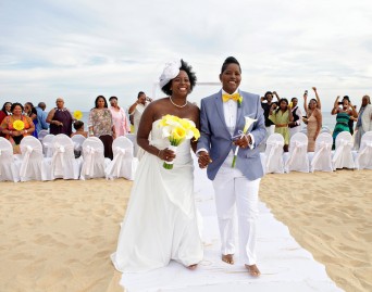 Together 10 years, Moore and Harley exchanged wedding vows a beachside ceremony in Los Cabos, Mexico in 2012
