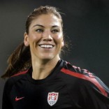 Hope Solo expresses disappointment with Brandi Chastain via Twitter