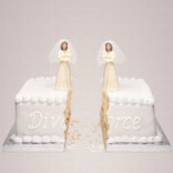 Female wedding cake toppers on a divorce cake